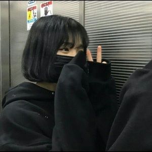 Meet your Posher, Nezza